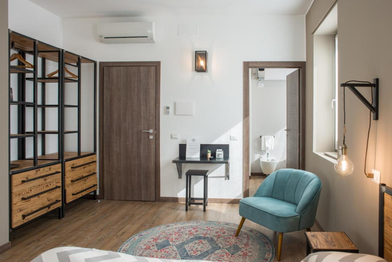 Officina Rooms Комо Экстерьер фото
