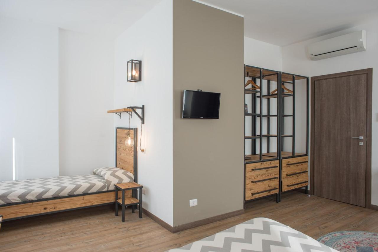 Officina Rooms Комо Экстерьер фото