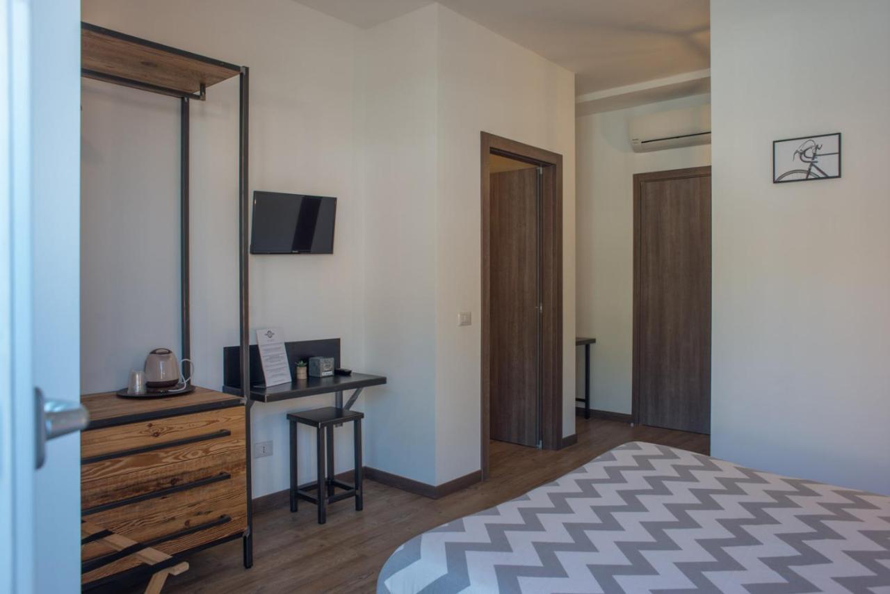 Officina Rooms Комо Экстерьер фото